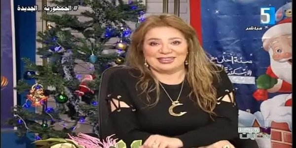 الإعلامية علا عبد العزيز